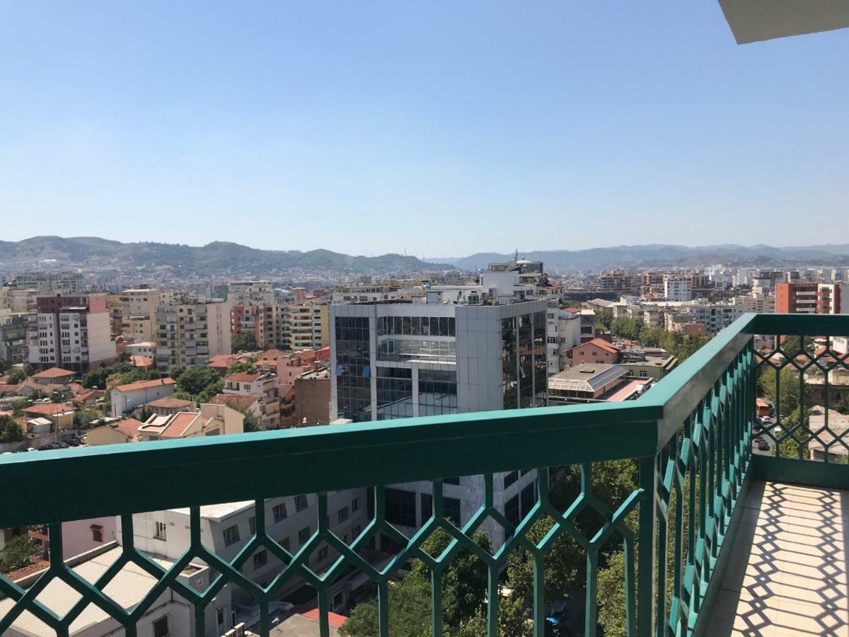 Sun Tower-Center Of Tirana Διαμέρισμα Εξωτερικό φωτογραφία